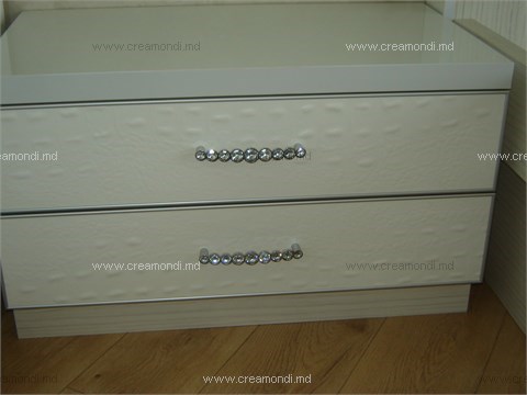Примеры применения мебельных ручек.Ручка Giuliani R6030-LP-128-CR diamant