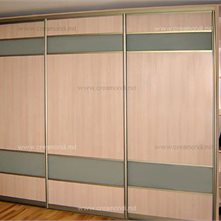  Sliding door wardrobes Sliding door wardrobe: light panels are built up in the golden frame