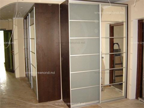 Шкафы-купеРаздвижные двери Ventura concept.